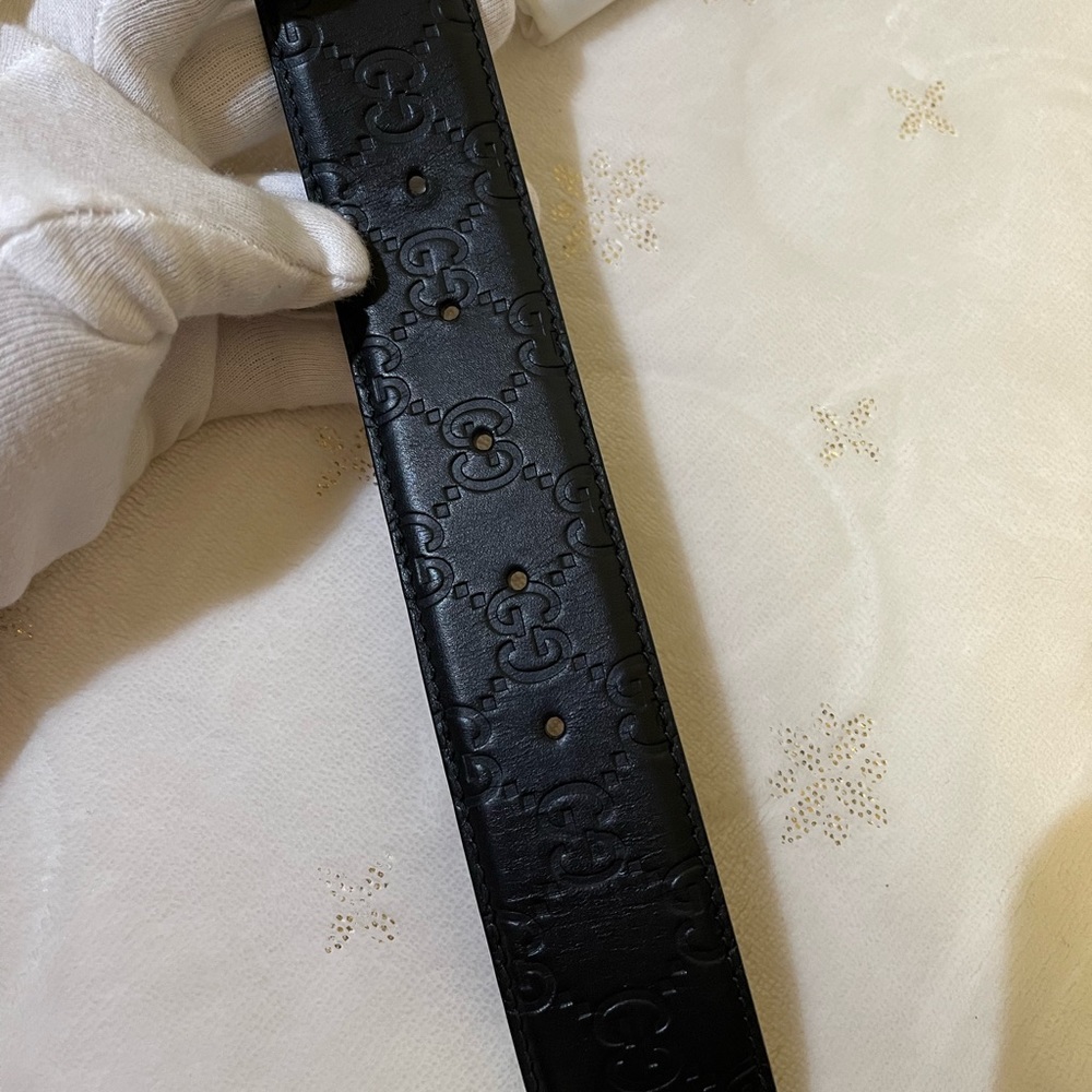 ❌SOLD❌ GUCCI logo embossed black leather belt - Picture 8 of 15